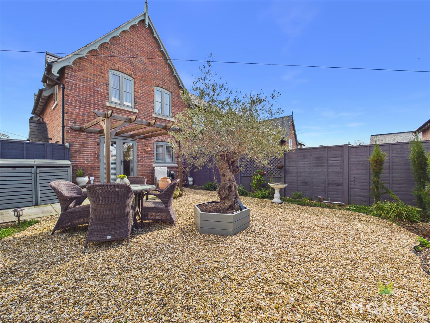17 Penrhos Court, Whittington, SY11 4FA For Sale